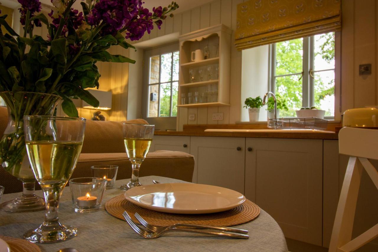 The Potting Shed, 5* Luxury Escape Cirencester Exteriör bild