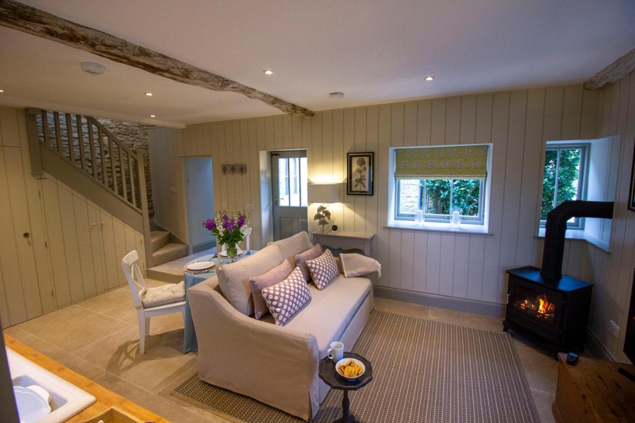 The Potting Shed, 5* Luxury Escape Cirencester Exteriör bild