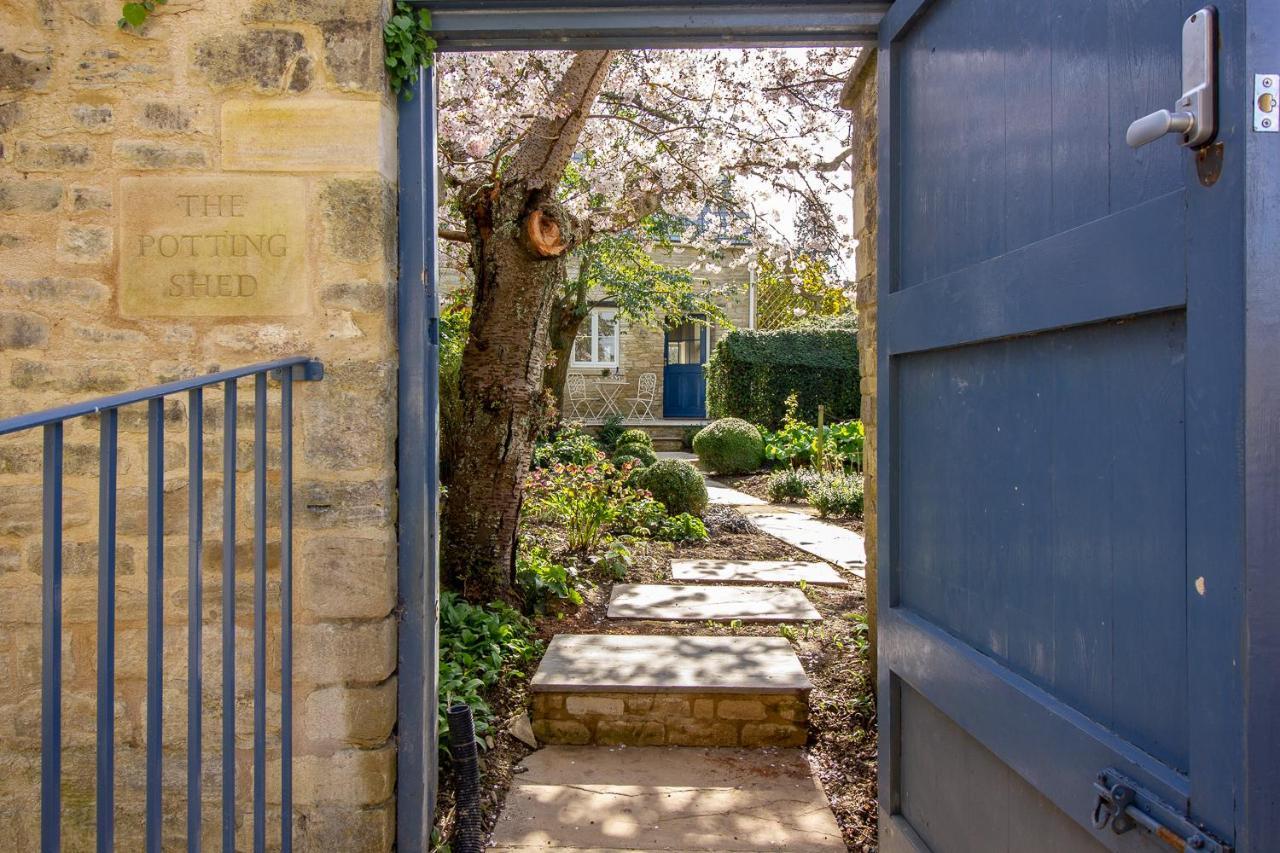 The Potting Shed, 5* Luxury Escape Cirencester Exteriör bild