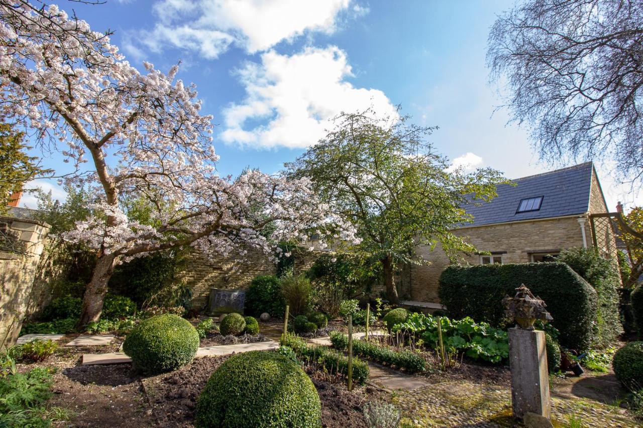 The Potting Shed, 5* Luxury Escape Cirencester Exteriör bild