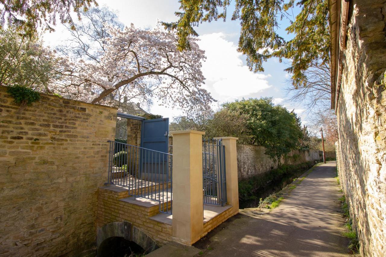 The Potting Shed, 5* Luxury Escape Cirencester Exteriör bild